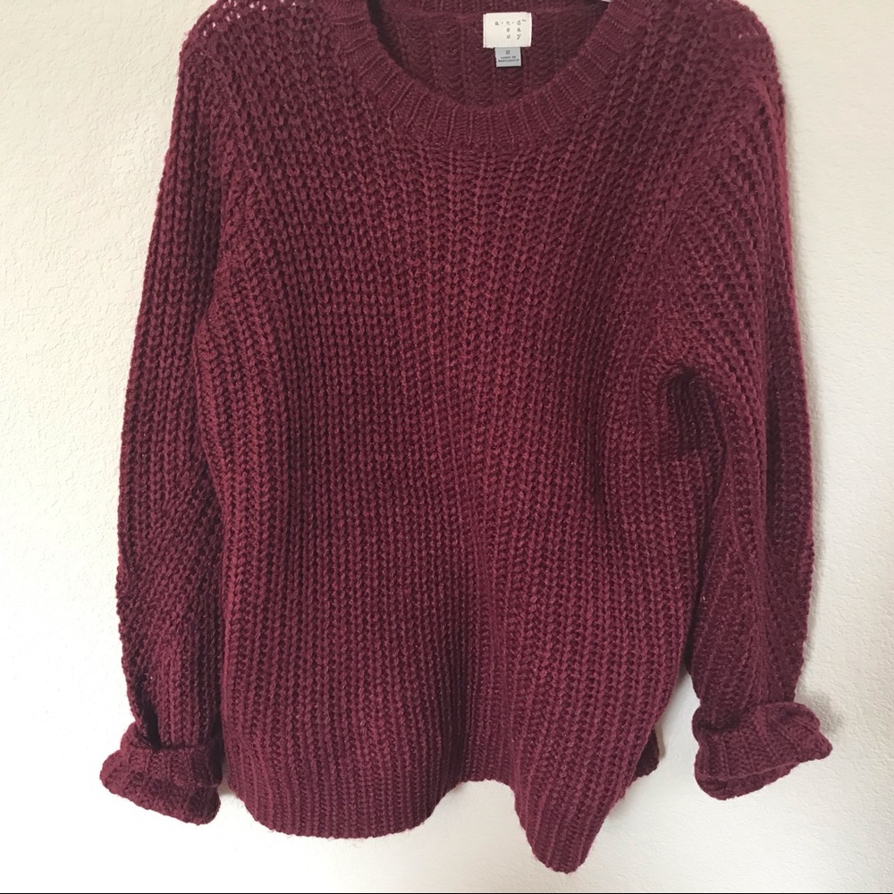 maroon sweater